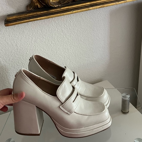 Steve Madden cream  platform heel loafer size 9 - Picture 8 of 10